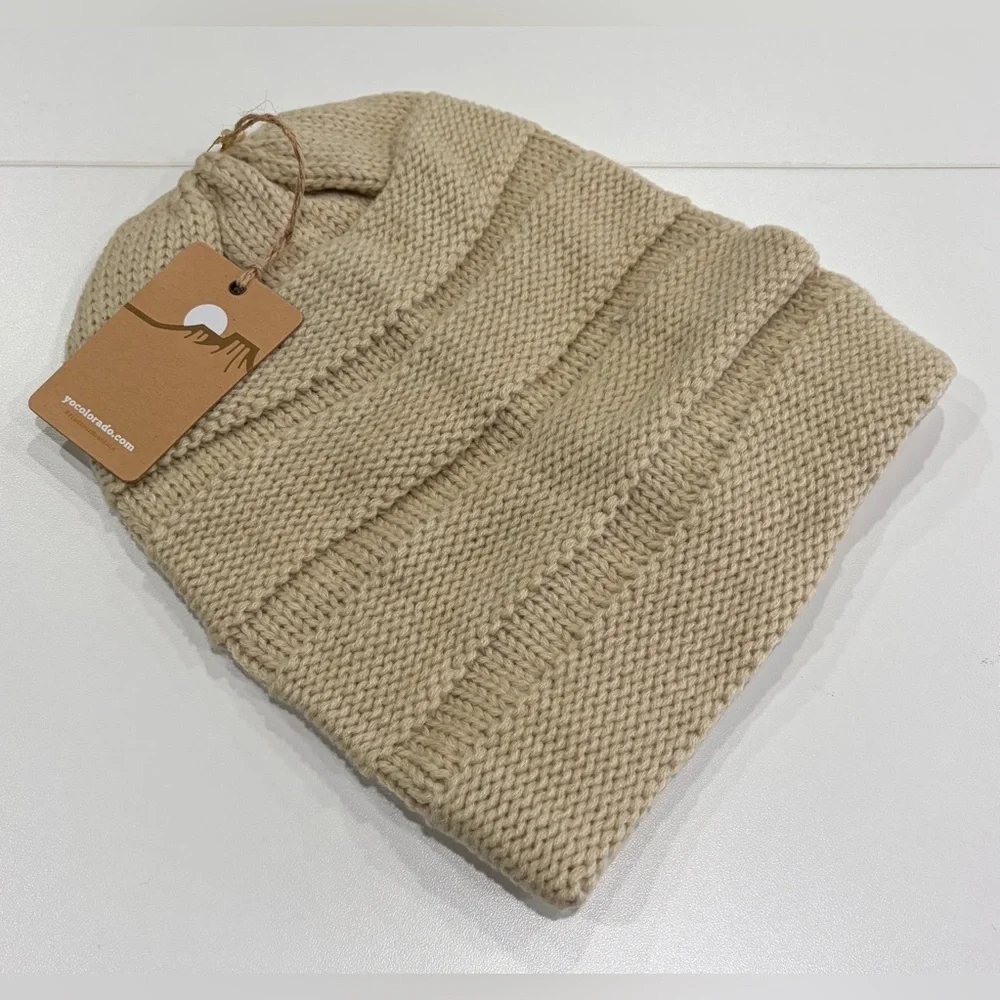 Yo Colorado Women's Drift Slouch Beanie Hat NWT Birchwood Cream Winter Ski Snow